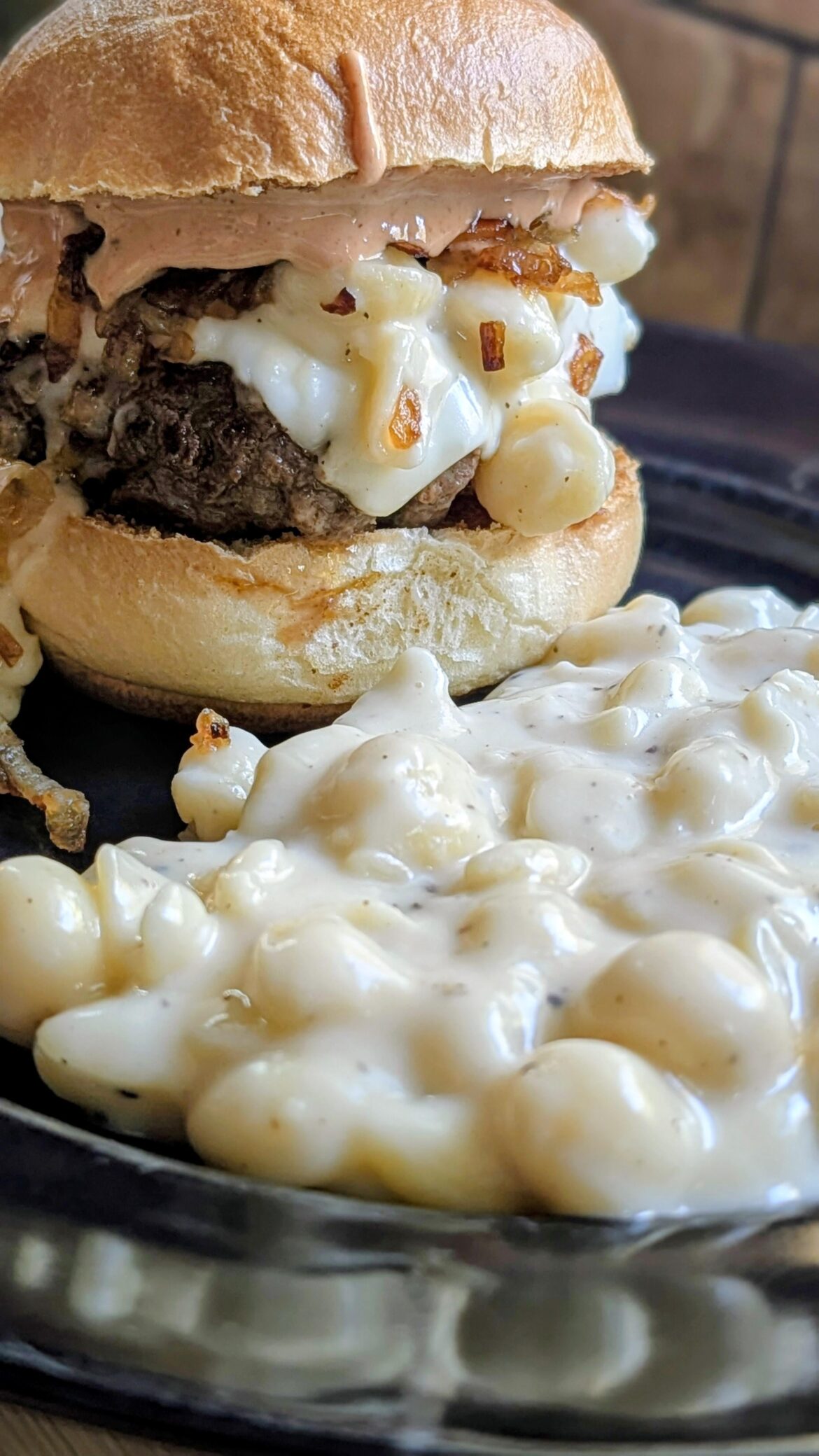 Cheesy Smashed Burgers Cheesy Smashed Burgers