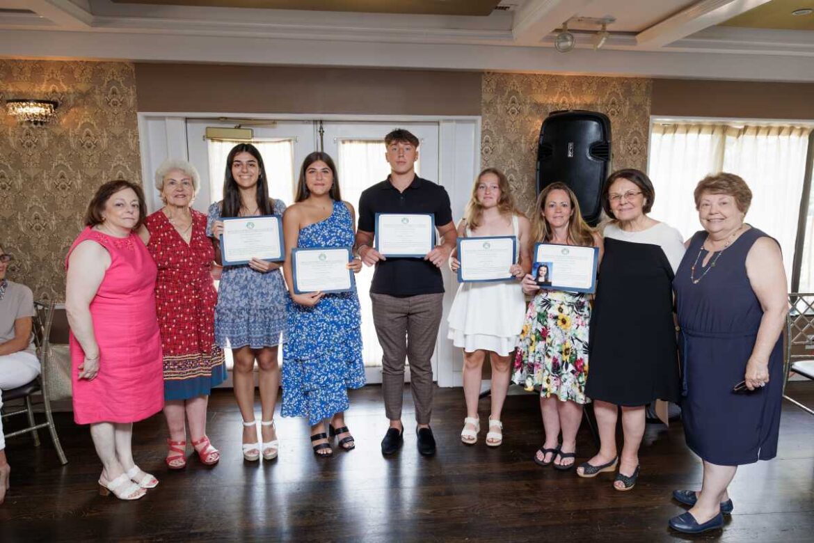 Italian American Women’s Center awards five $1,000 scholarships during annual luncheon – QNS