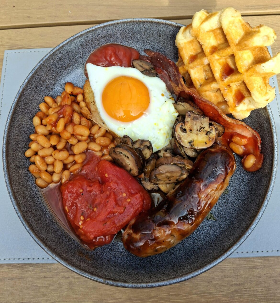 My first post here was removed for not having enough traditional elements. In this subs honour, I have made some adjustments.