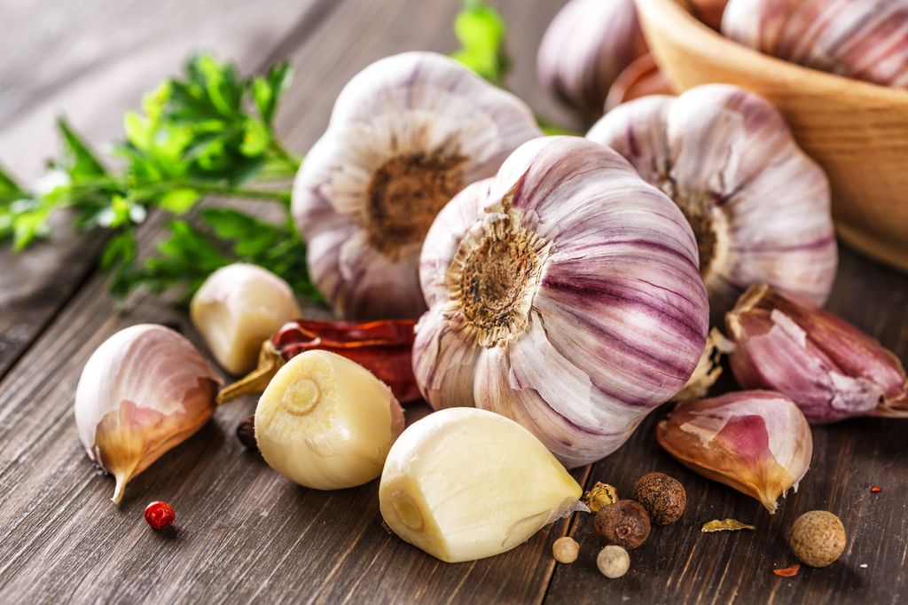 Garlic has many health benefits for everything from brain health to immunity