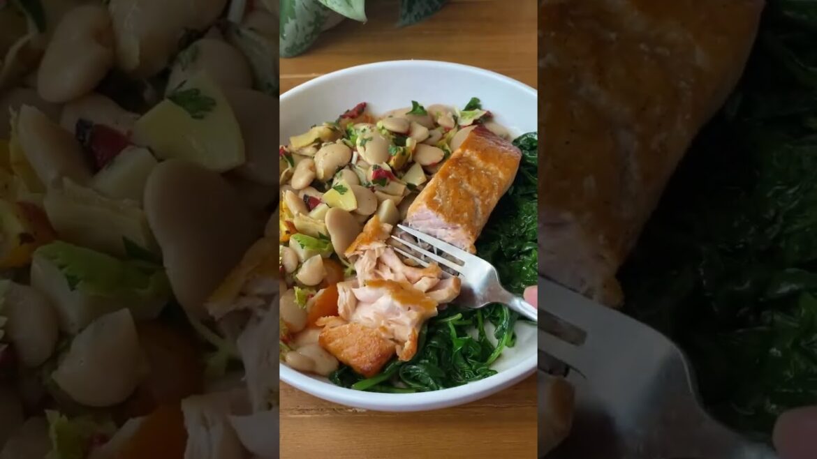 Air fryer salmon with butterbean salad and sautéed spinach. #relaxingmusic Air fryer salmon with butterbean salad and sautéed spinach. #relaxingmusic
