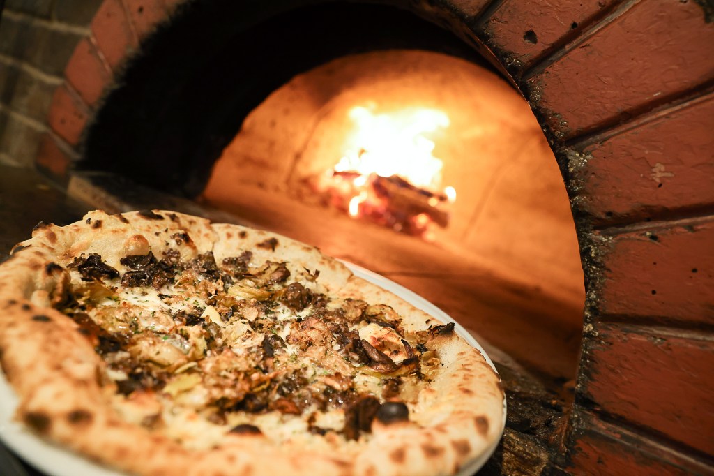 Santa Rosa’s Rosso Pizzeria may have new owners but the food is just as good Santa Rosa’s Rosso Pizzeria may have new owners but the food is just as good