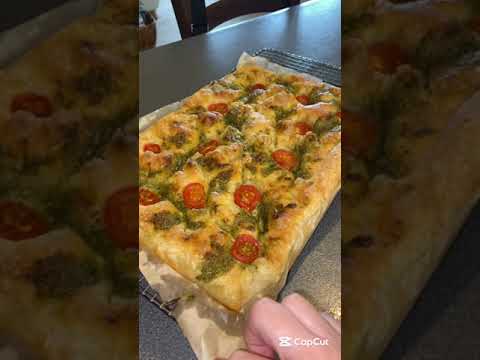 Pesto and Tomato Focaccia Recipe Pesto and Tomato Focaccia Recipe