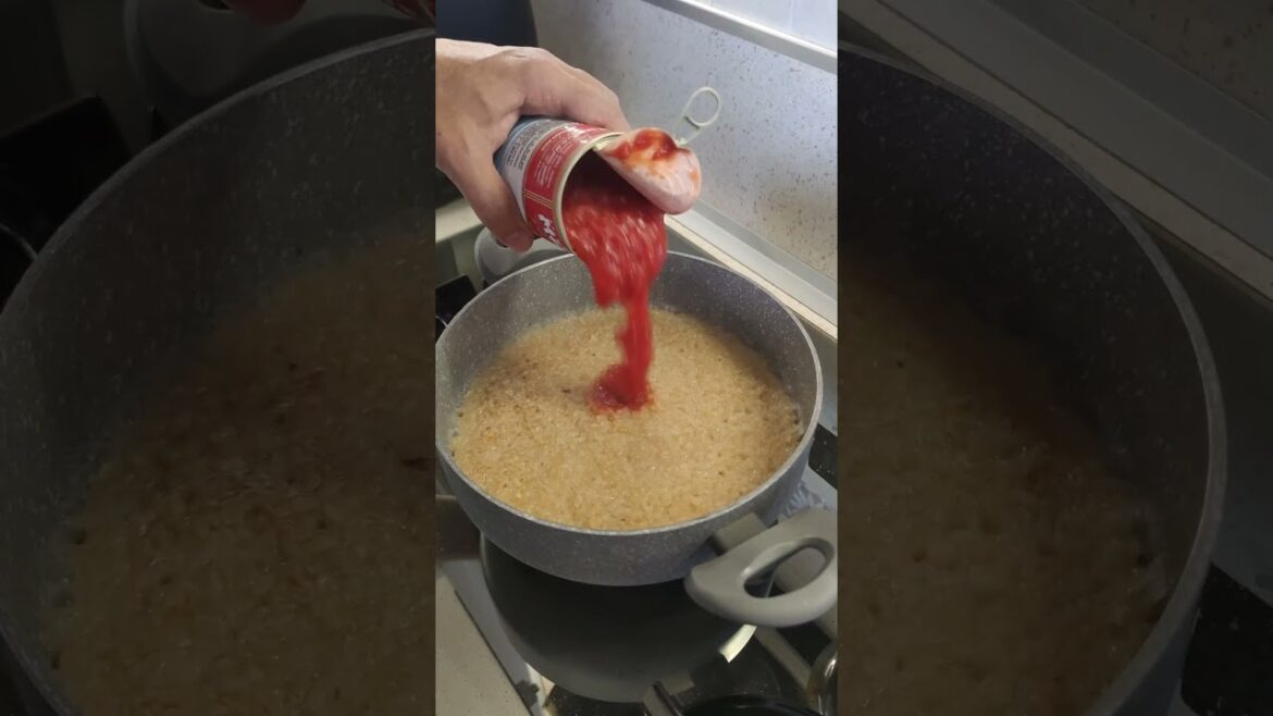 Risotto all'amatriciana.  semplice e veloce #risotto #amatriciana #italia #pomodoro  #cucina