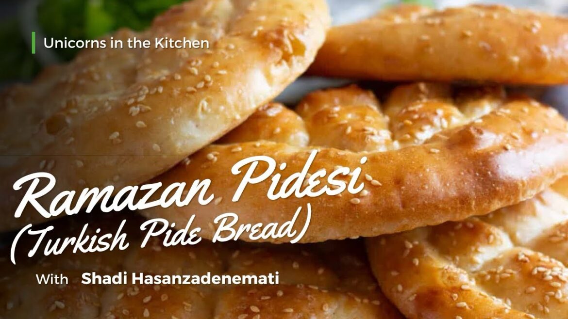 Turkish Pide Bread (Ramazan Pidesi)