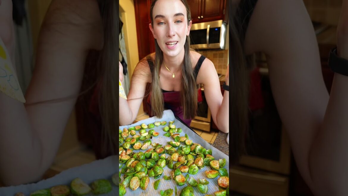 How to make Crispy Roasted Brussel Spouts #brussels #brusselsprouts #vegetarian #vegetables #recipe