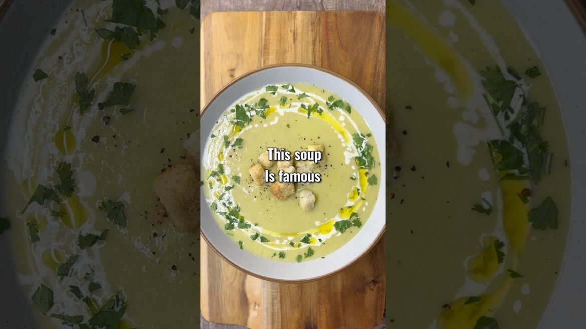 Ratatouille-Inspired Leek and Potato Soup #easy #food #recipe #foodie #ricarecipes