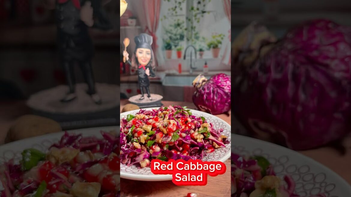 Red Cabbage Salad with Pomegranate and Walnuts #salad #recipe #salatatarifi #viral #lahana #cabbage
