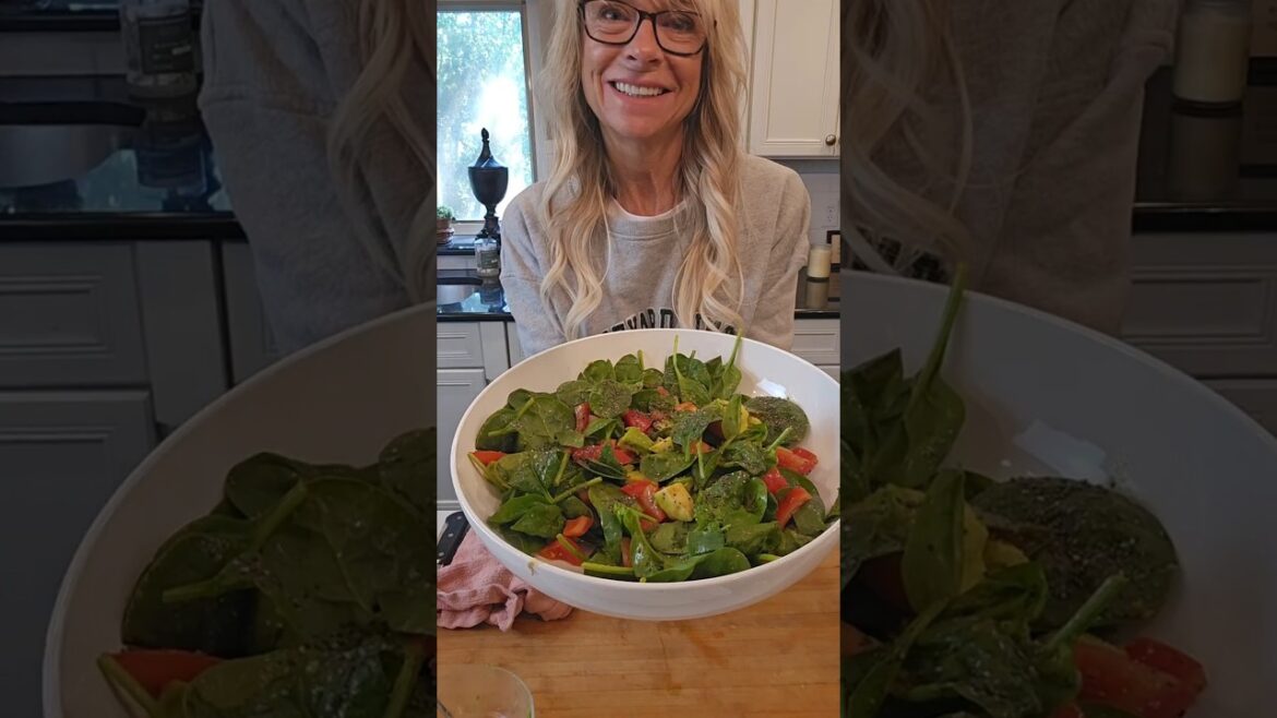 Avocado & Tomato Anti-Inflammatory Salad