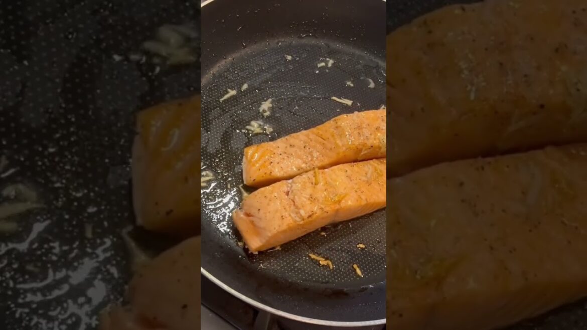 #easysalmonrecipe #mediterranean #mediterraneanfood#healthyfood#healtylife#easycooking#fish#salmon