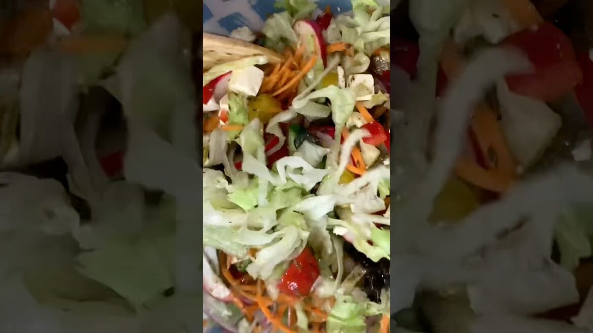 Healthy Italian Salad Greek Salad #food #foodforfoodies #foodie #shortsfeed#shortsvideo#saladrecipe Healthy Italian Salad Greek Salad #food #foodforfoodies #foodie #shortsfeed#shortsvideo#saladrecipe