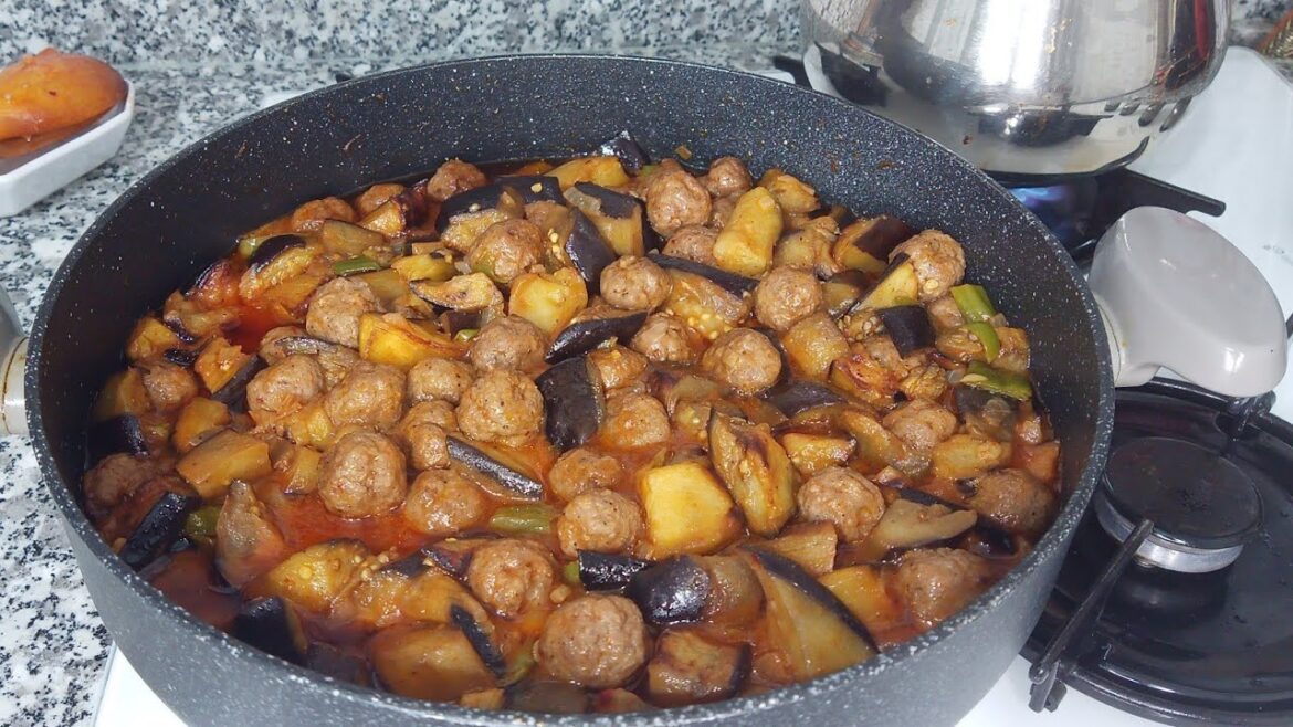 Patlıcan Kebabı Misket Köfteli Kebap Tarifi Köfte Et Yemekleri Nefis Yemek Tarifleri Nasıl Yapılır Patlıcan Kebabı Misket Köfteli Kebap Tarifi Köfte Et Yemekleri Nefis Yemek Tarifleri Nasıl Yapılır
