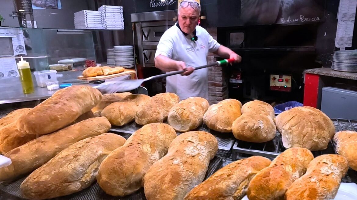 Il SEGRETO per un Impasto Pane Digeribile è la FARINA! 95% Biga e 80% Idratazione del Maestro Paolo Il SEGRETO per un Impasto Pane Digeribile è la FARINA! 95% Biga e 80% Idratazione del Maestro Paolo