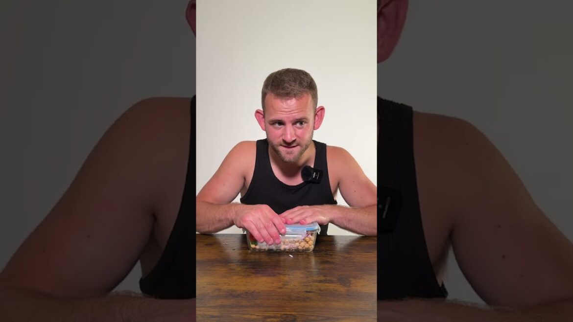 Tuna & Chickpea Greek Salad