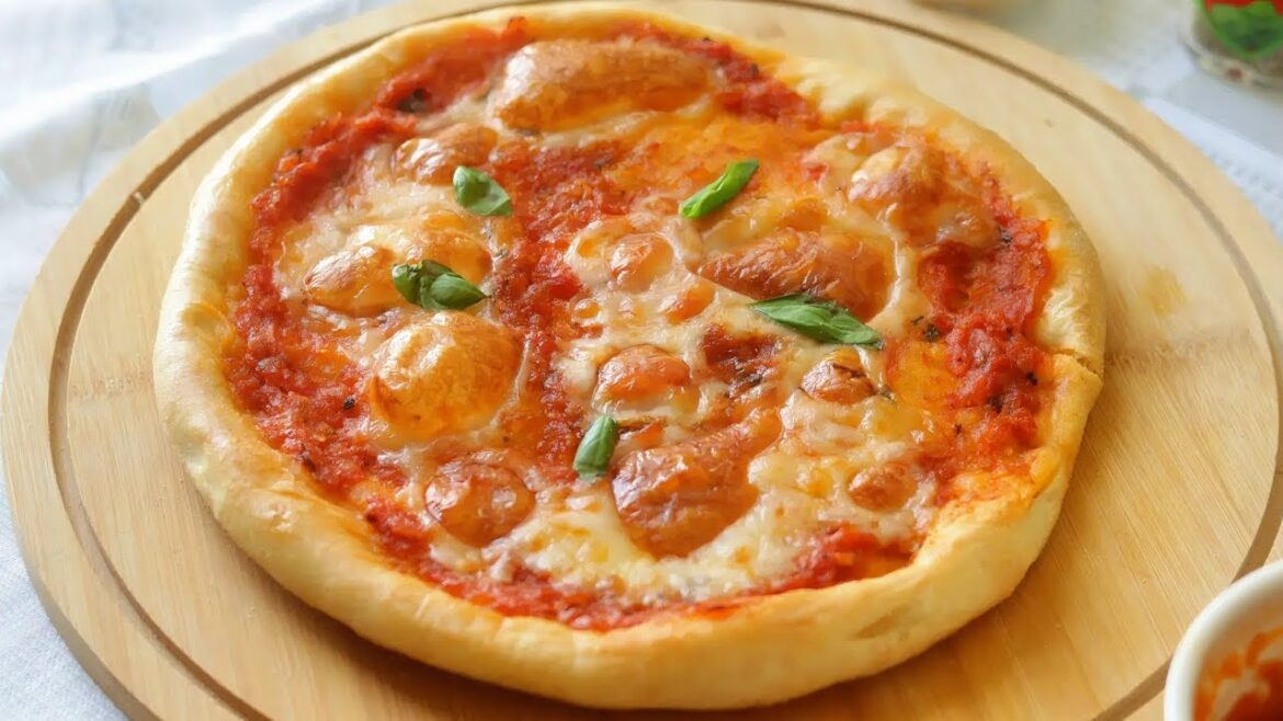 Pizza  Margherita |  Margherita Pizza Recipe with Marinara Sauce| Pizza recipe
