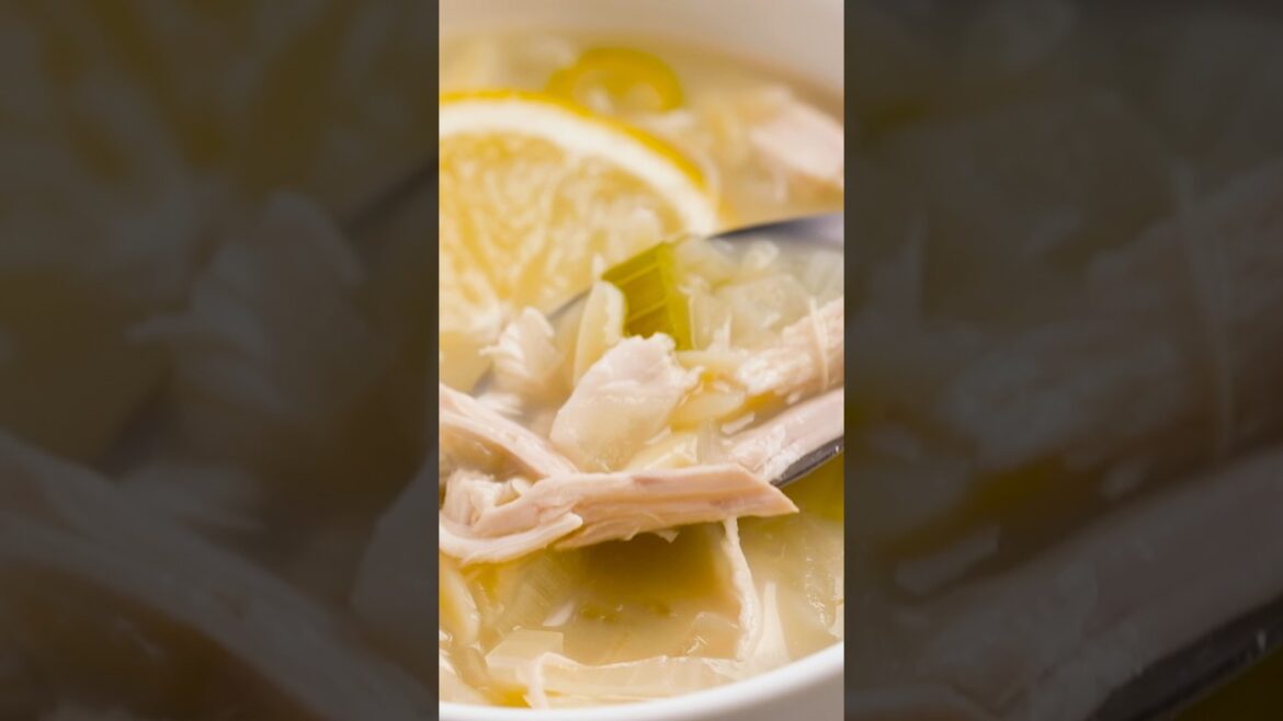 Slow Cooker Greek Lemon Chicken Soup