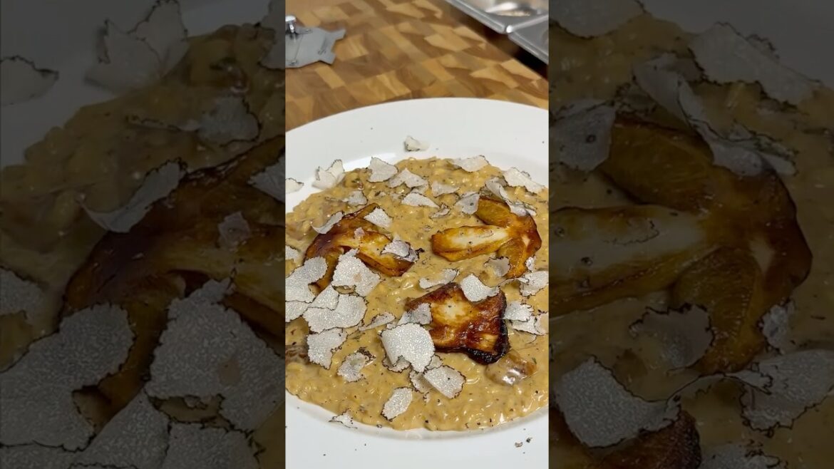 Ризотто с грибами и трюфелем Risotto funghi porcini e tartufo #easyrecipes #italianfood #risotto