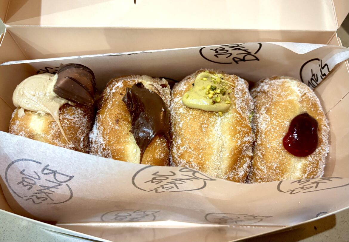 Really nice doughnuts, with more than enough filling