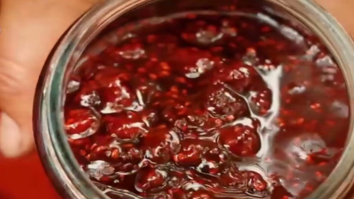 Homemade raspberry snack for a fall day Homemade raspberry snack for a fall day