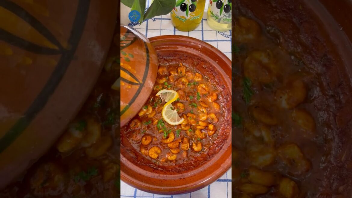 طاجين القمرون بأسهل وأسرع طريقة.#طاجين #طاجين_مغربي #طاجين_الحوت