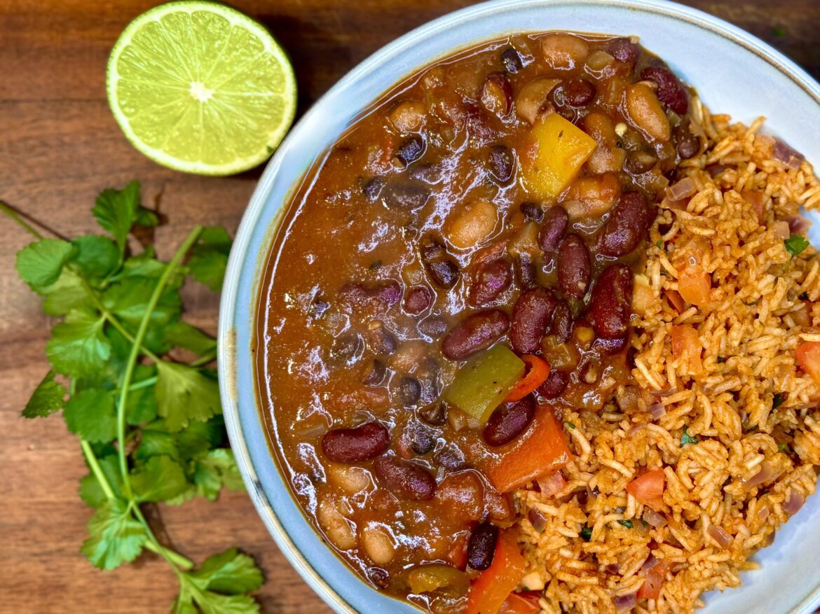 Three bean chilli and mexican rice