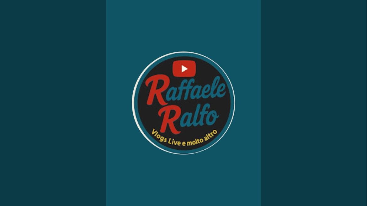 Raffaele Ralfo cucina un insalata con crostini Raffaele Ralfo cucina un insalata con crostini