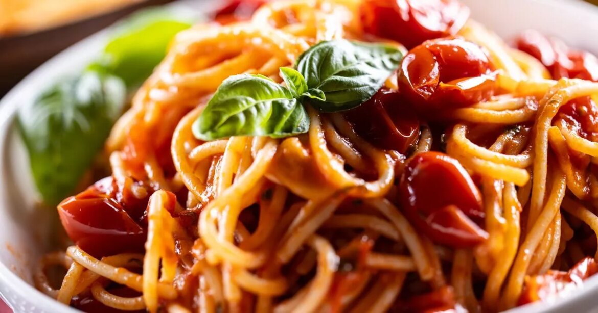 One surprising ingredient will make spaghetti pasta sauce ‘tastier’ and ‘flavourful’ Daily Mirror