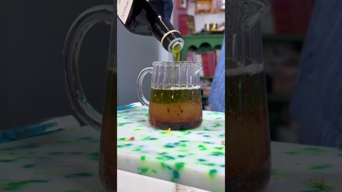 Lentil Salad Recipe! #lentils #lentilrecipe #saladrecipes #lebanesefood #lebanesechef #recipeshorts