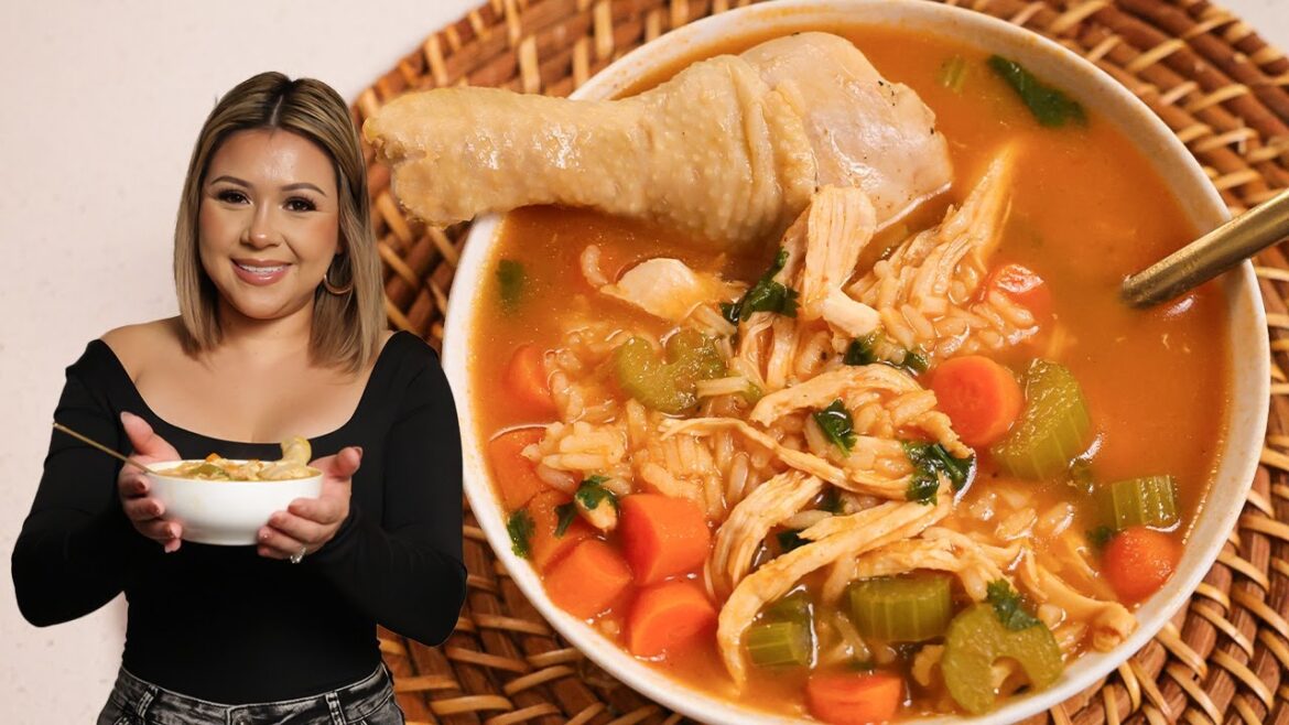 How to make Mexican CHICKEN & RICE SOUP | Caldo de Pollo con Arroz