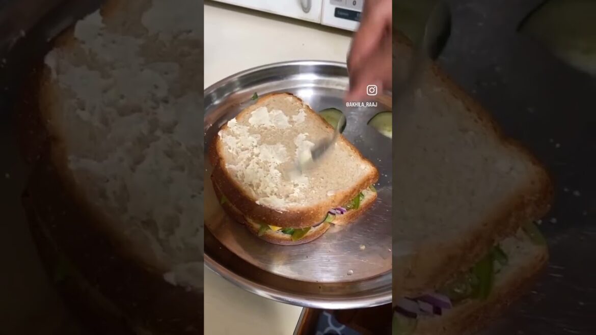 Veggie cheese sandwich #ytshorts #yt #youtubeshorts #trending #chusikummu #breakfast