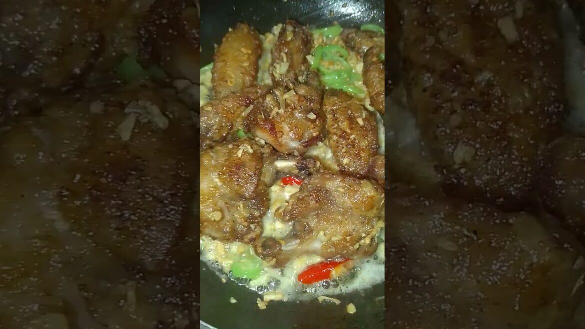 SPICY BUTTERED GARLIC CHICKEN WINGS