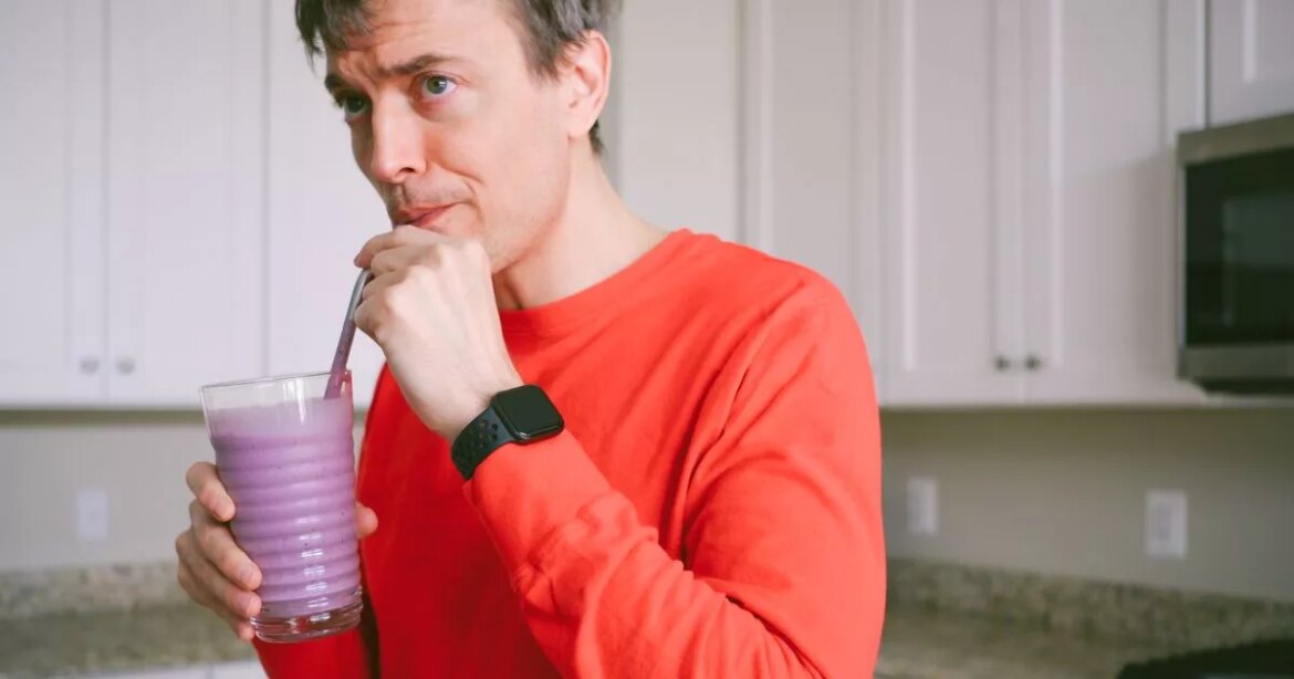 Reduce dementia risk by drinking blue breakfast smoothie with five ingredients Daily Mirror