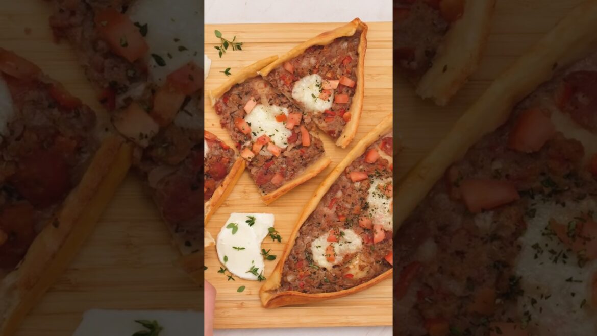Türkische Pide #gutekuechede #shorts #shortsviral #recipe #food #rezepte #türkischeküche Türkische Pide #gutekuechede #shorts #shortsviral #recipe #food #rezepte #türkischeküche