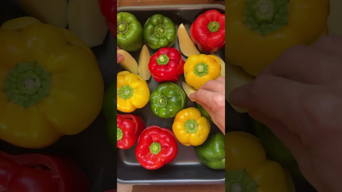 Stuffed Bell Peppers with Ground Beef and Rice Filling!