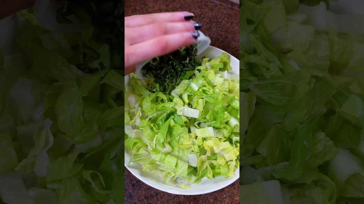 How to make a Delicious Italian Chopped Salad #salad #choppedsalad #healthyfood #recipe #cooking