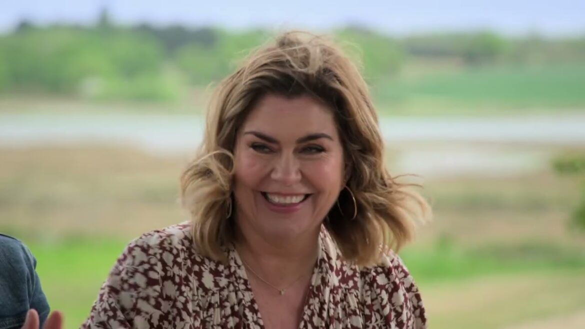 Jimmy and Shivis Farmhouse Breakfast S02E12 | Amanda Lamb’s Greek Feast & Pina Colada Fun