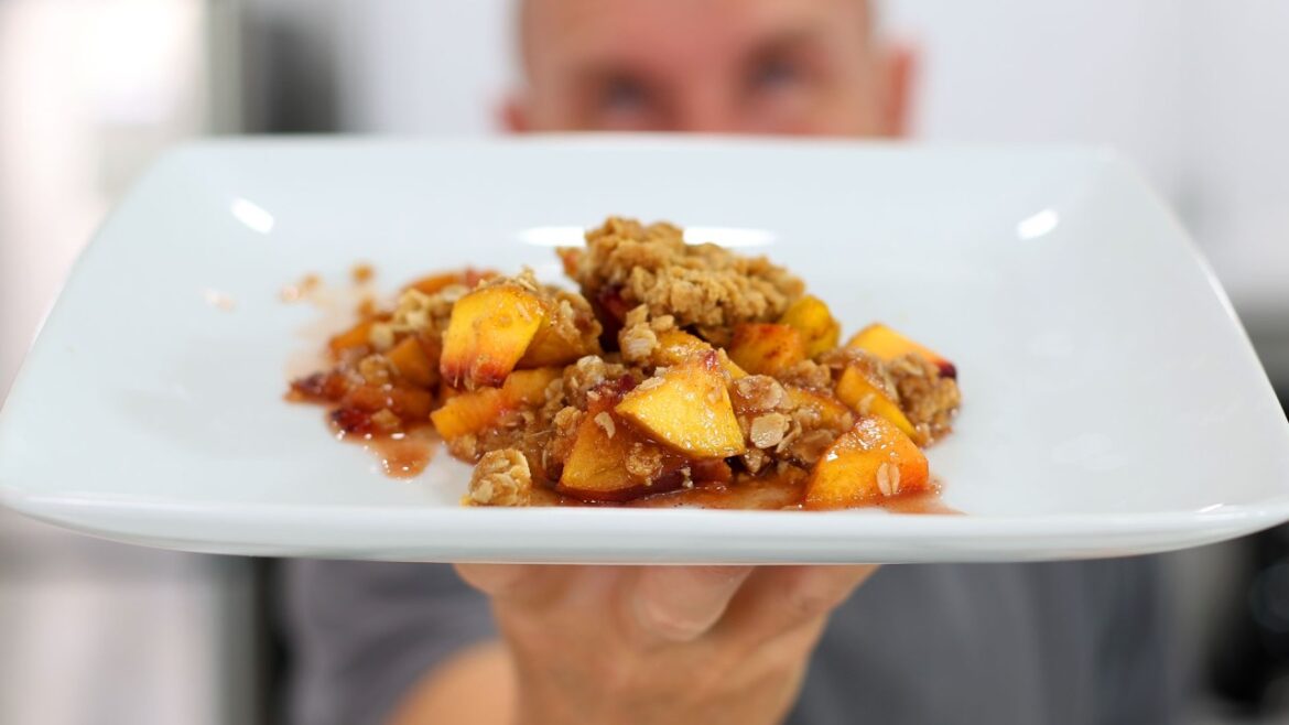 How to Make a Peach Crisp