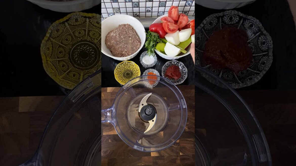 The easiest and most delicious lahmacun with lavash ❤️ #goldenrecipe #recipe #lahmacun The easiest and most delicious lahmacun with lavash ❤️ #goldenrecipe #recipe #lahmacun