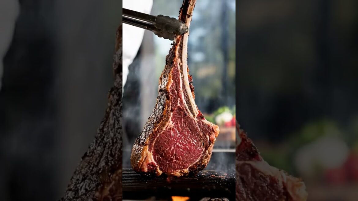 The BEST Authentic Bistecca alla Fiorentina (Tuscan Grilled Steak!).How to Grill a Perfect The BEST Authentic Bistecca alla Fiorentina (Tuscan Grilled Steak!).How to Grill a Perfect
