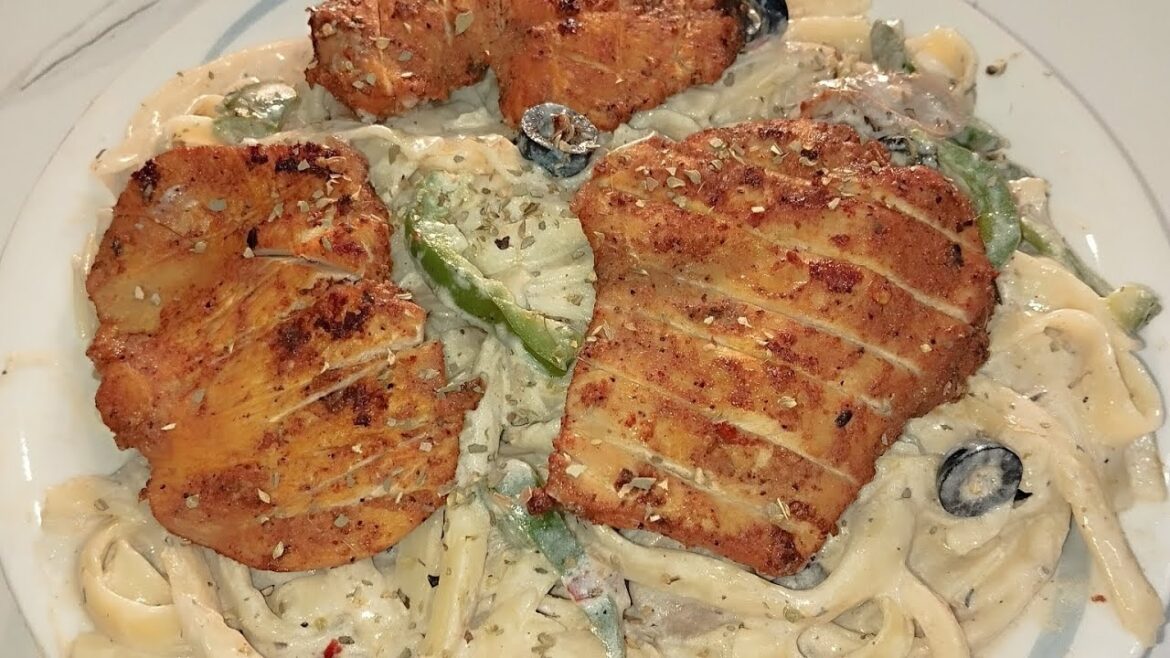 Creamy Fettuccine Afredo Pasta | Easy & Delicious Restaurant-Style Recipe at home | Cheesy Pasta