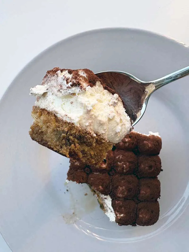 Tiramisu Classic Italian Pastries, 17.6 oz