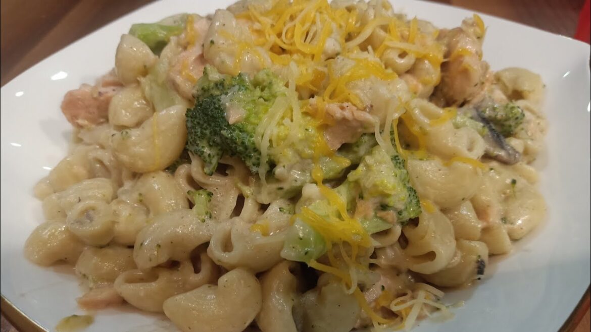 Salmon Brocolli Pasta my own version @dhayesmediachannel Salmon Brocolli Pasta my own version @dhayesmediachannel