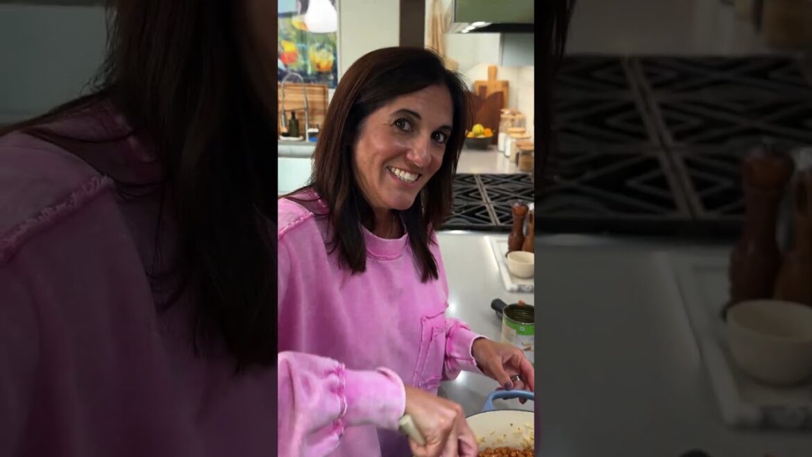 How to Make Baked Beans with Apple Pie Filling