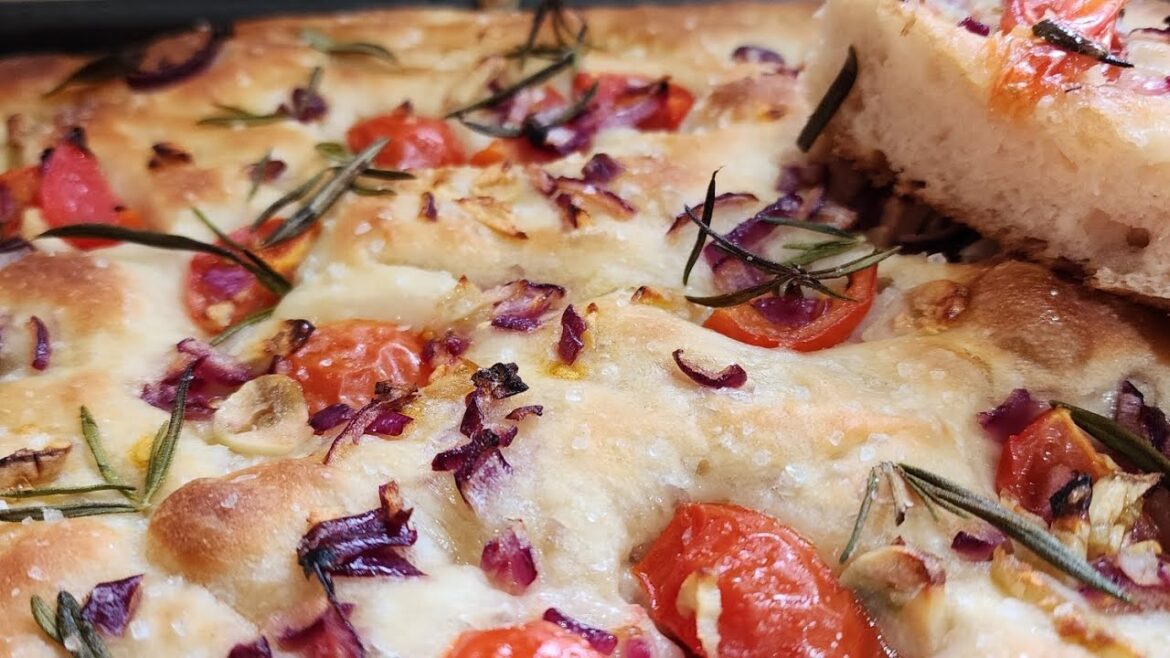 EASY FOCACCIA BREAD EASY FOCACCIA BREAD