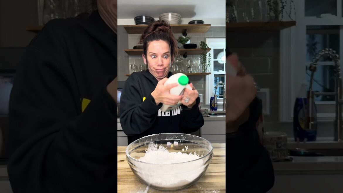 Red Lobster Cheddar Bay Buttermilk Biscuits with Sausage Red Lobster Cheddar Bay Buttermilk Biscuits with Sausage