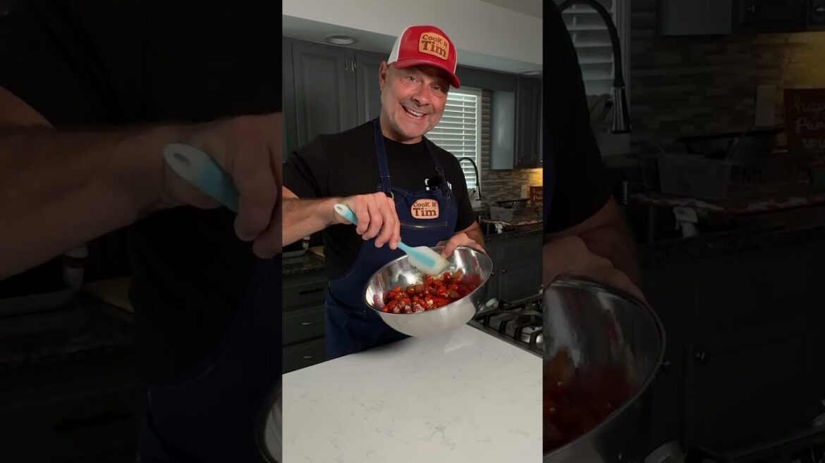 The most flavorful Pasta Sauce that you will make for the Holidays  #recipe in captions