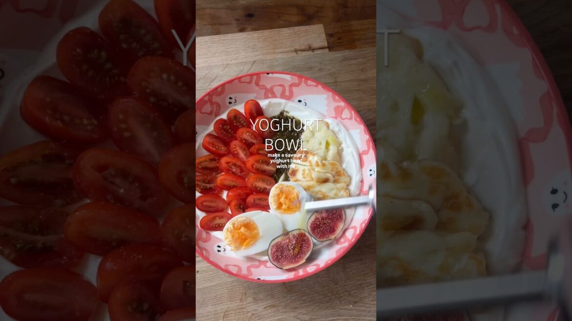 Middle Eastern inspired savoury yoghurt bowl #yoghurtbowl #breakfast #breakfastideas #healthyfood