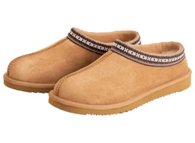 Kirkland Signature Unisex Shearling Slipper