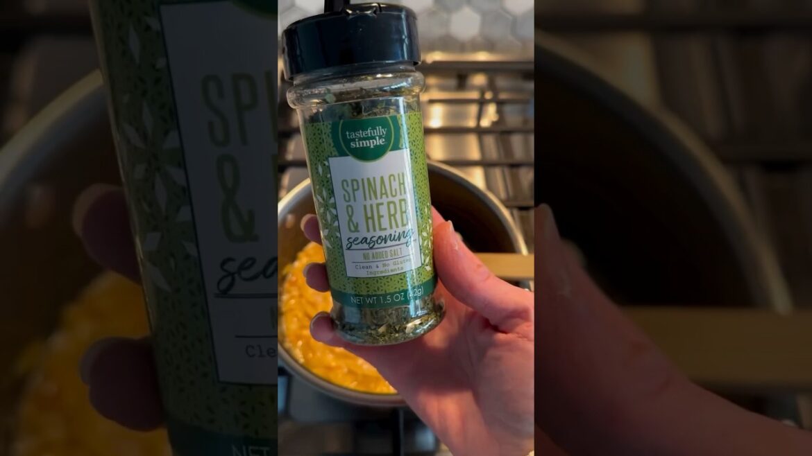 Creamy Garlic Parmesan Orzo made with our Spinach & Herb Seasoning! #recipe #meal #easyrecipe #food