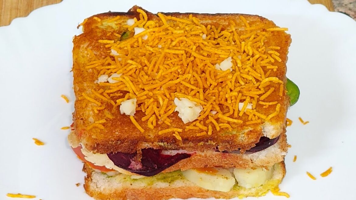 Bombay Sandwich Recipe| healthy sandwich | breakfast recipe #TastewithAnshi